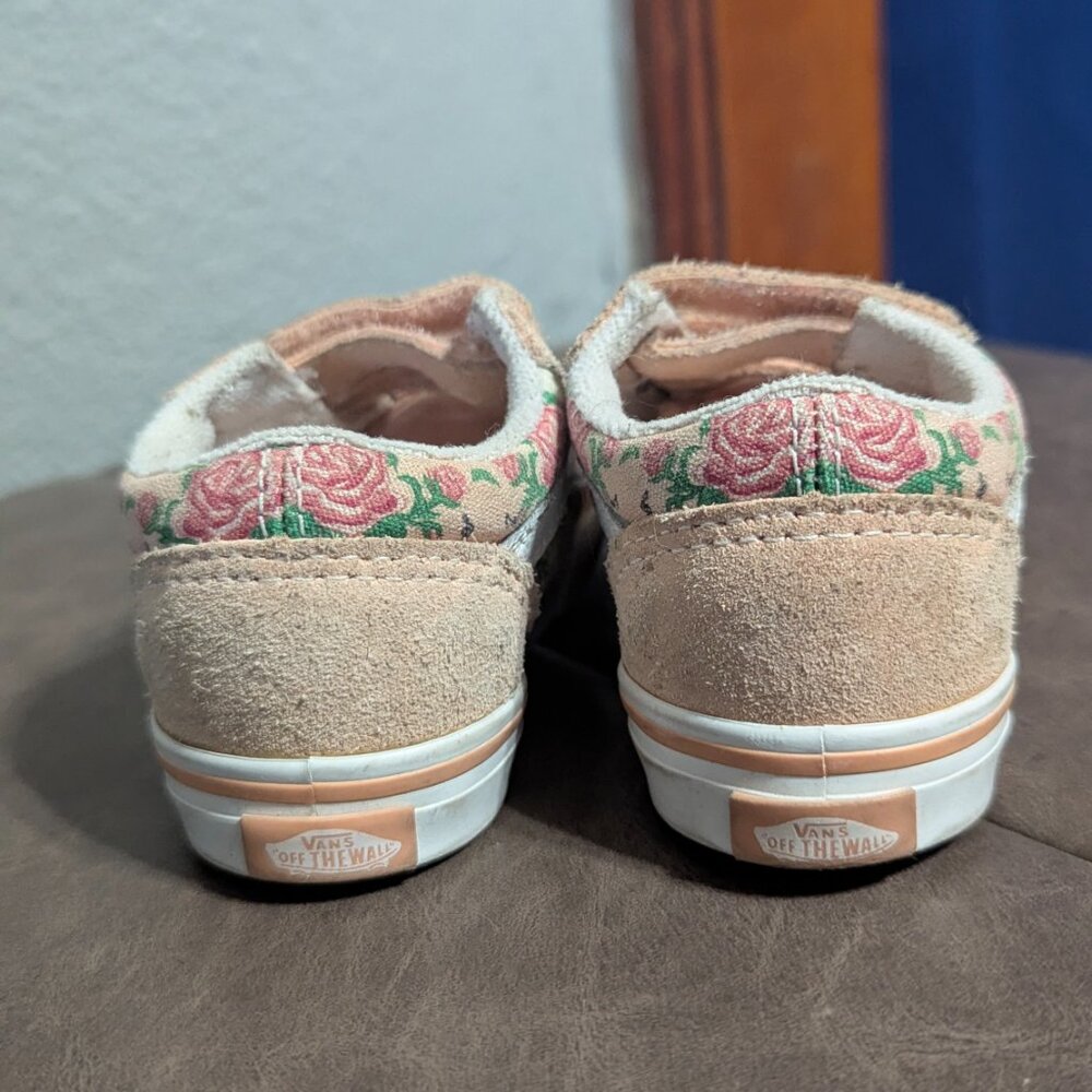Vans - Picture 4 of 5